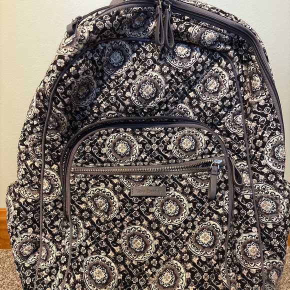 Vera Bradley Backpack - Picture 1 of 8